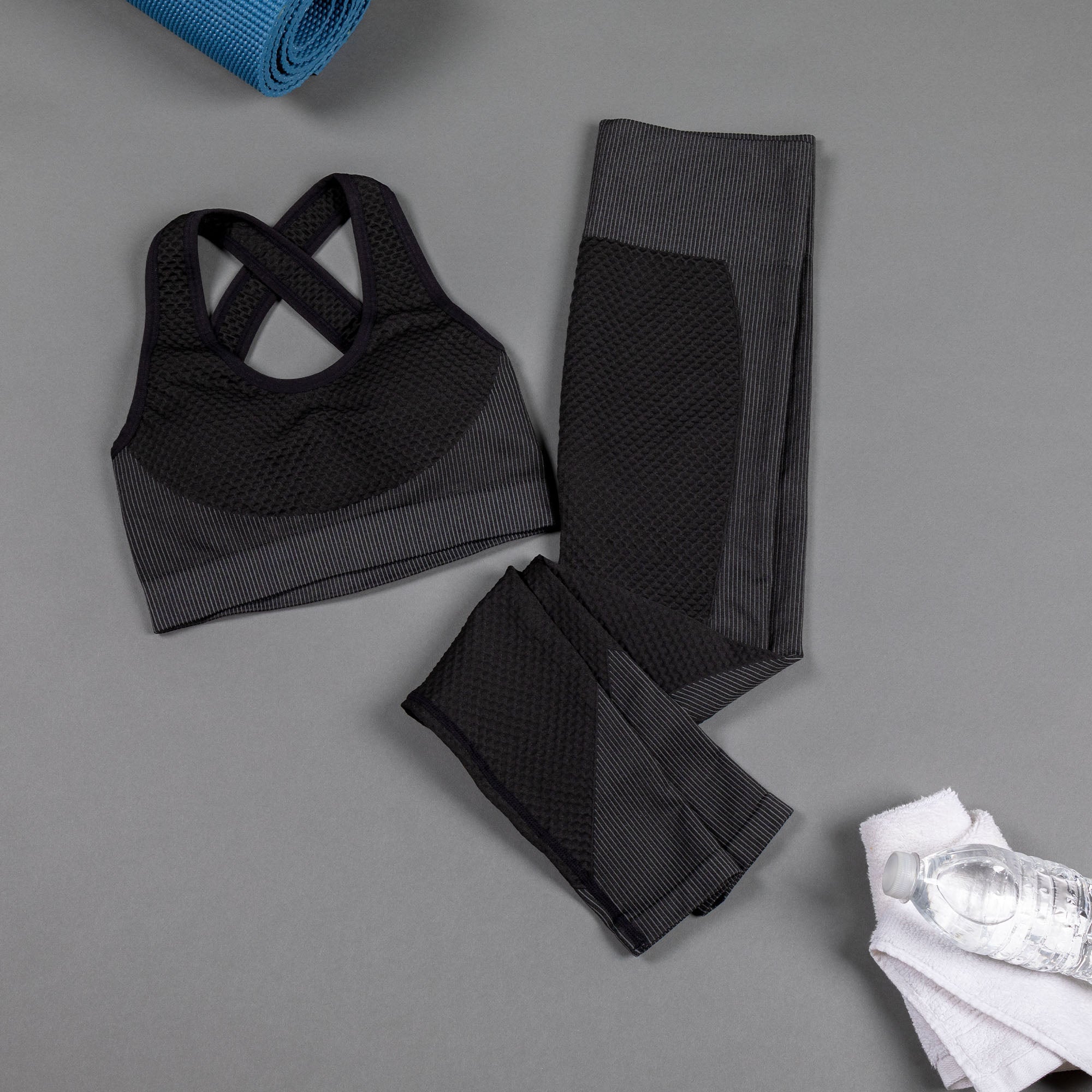 Conjunto de leggings texturizados y sujetador deportivo