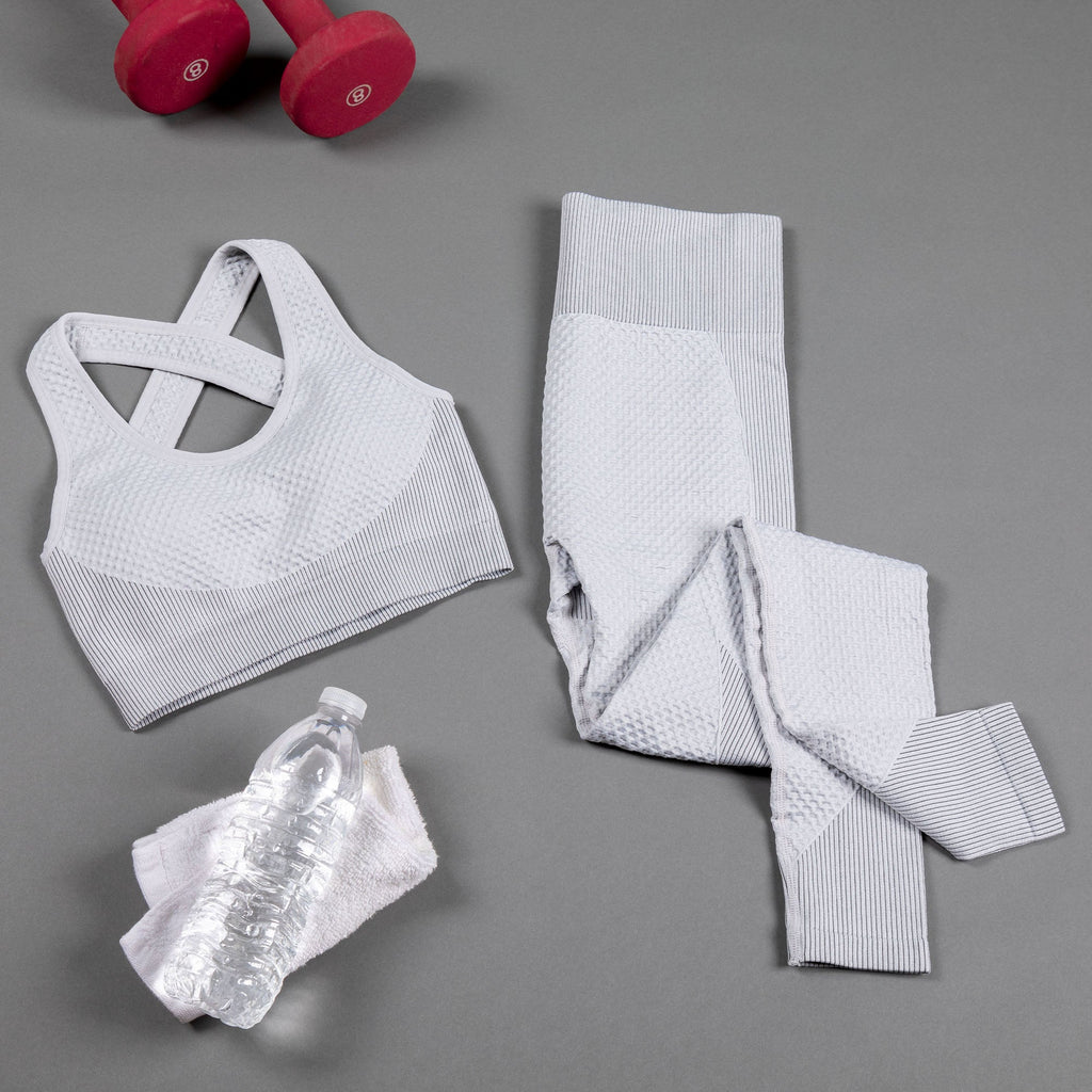 Conjunto de leggings texturizados y sujetador deportivo