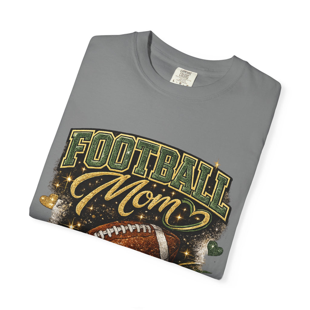 Camiseta de mamá de fútbol — Regalo de mamá de fútbol ruidosa, orgullosa y dedicada