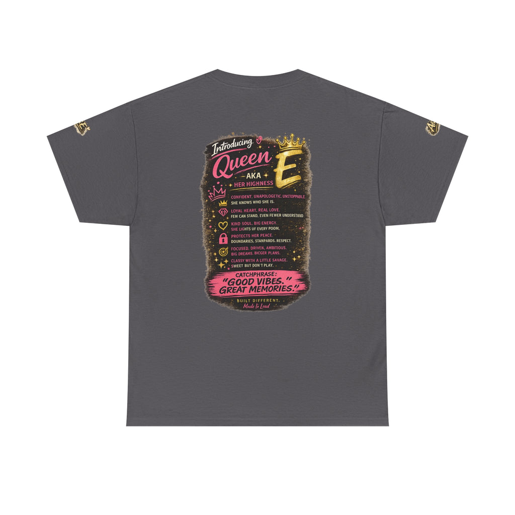 Camiseta — Camiseta gráfica afrocéntrica "Introducing Queen E" — Hecha diferente, Buenas vibraciones