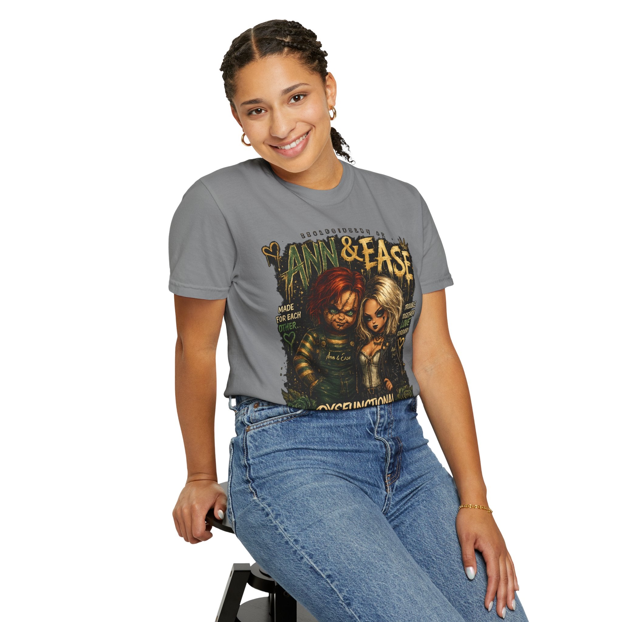 Ann & Ease Camiseta Gráfica "Disfuncional Pero Devota"