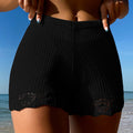 Ropa de mujer, shorts tipo vaina calados con textura de encaje, color sólido, para vacaciones, protección solar, pantalones de playa, ganchillo