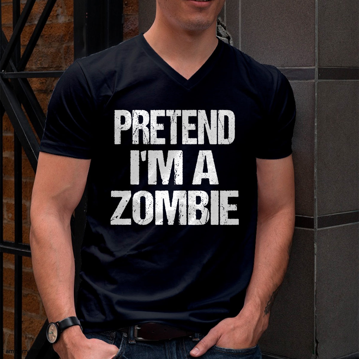 Camiseta divertida de disfraz de Halloween "Pretend I'm A Zombie" - Camiseta/Sudadera unisex de Halloween - NGHL00