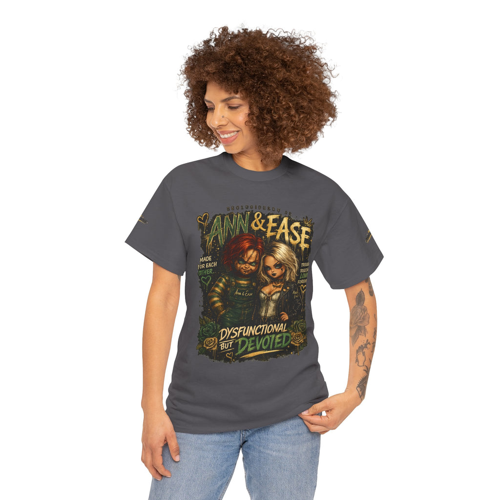 Camiseta gráfica "Disfuncional pero devota" de Ann & Ease