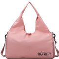 Bolsa Glow & Go de edición limitada "Sweat Pretty™" para la concientización sobre el cáncer de mama