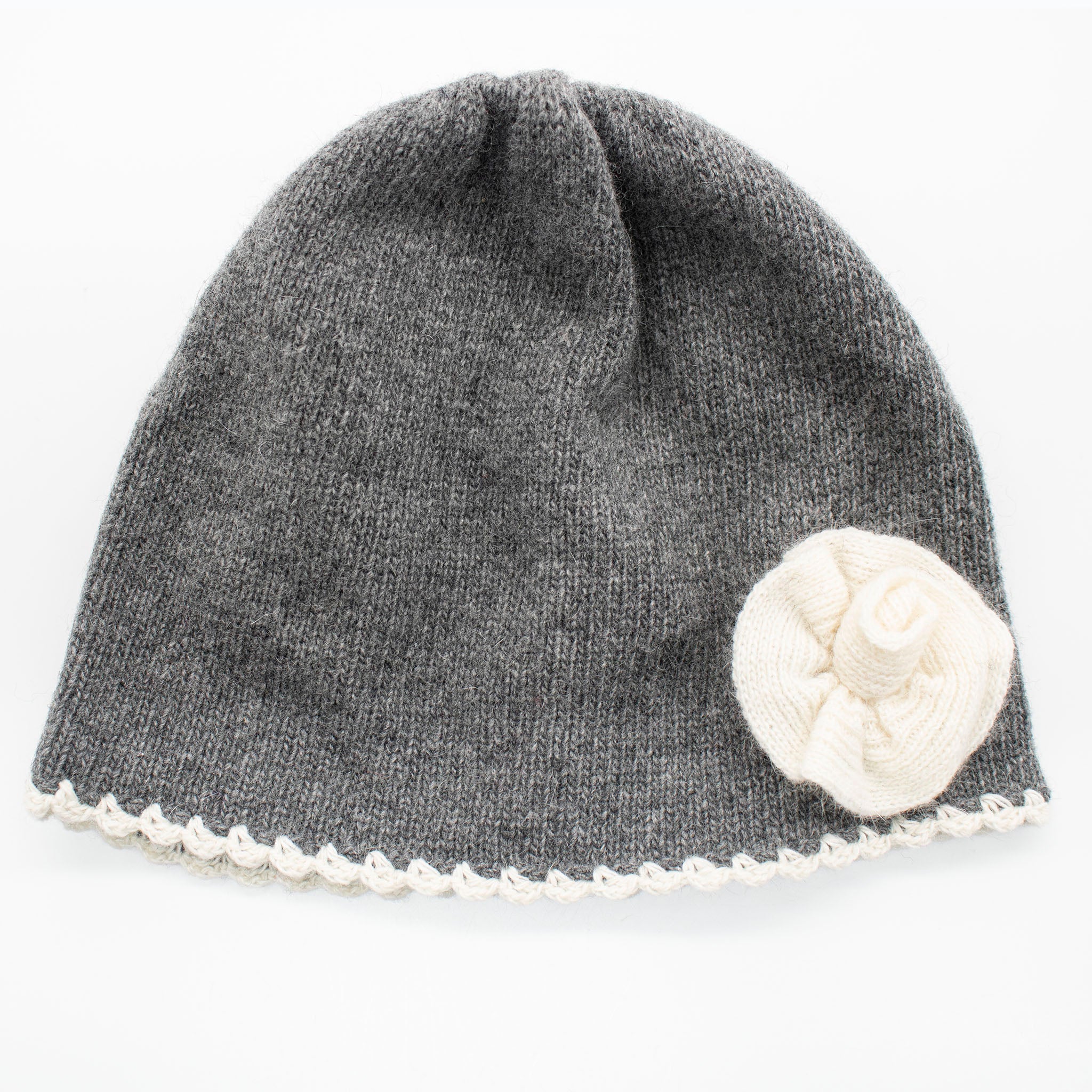 GORRO DE NIÑO CON FLOR A CONTRASTE