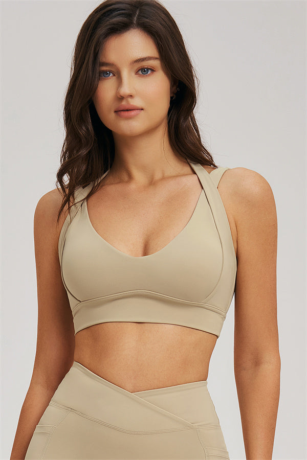 El conjunto de 3 piezas Sizzle Zip Jacket Sports Bra Flared Leggings