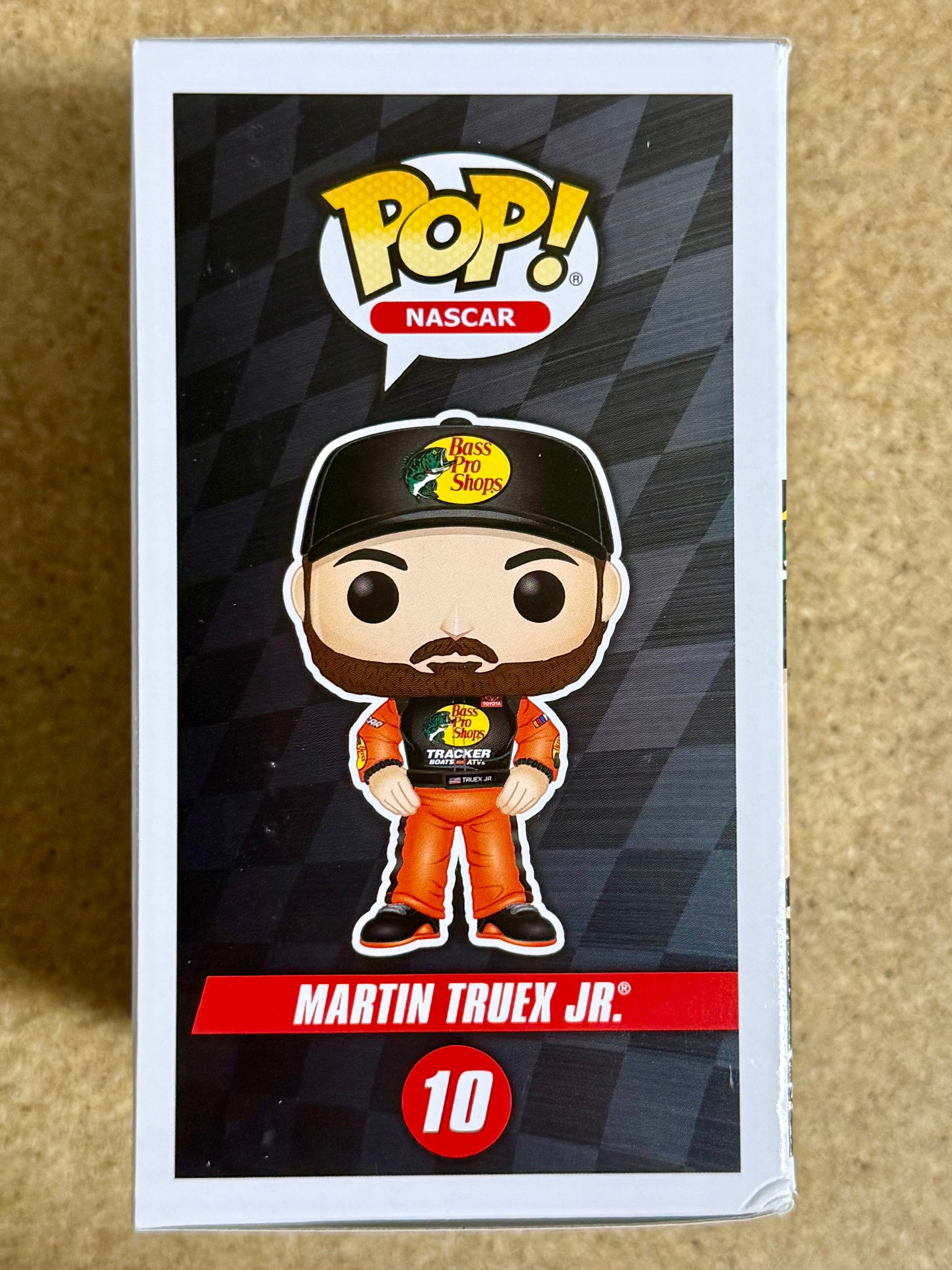 Funko Pop! NASCAR Martin Truex Jr. #10 Piloto de carreras Bass Pro Shop 2020
