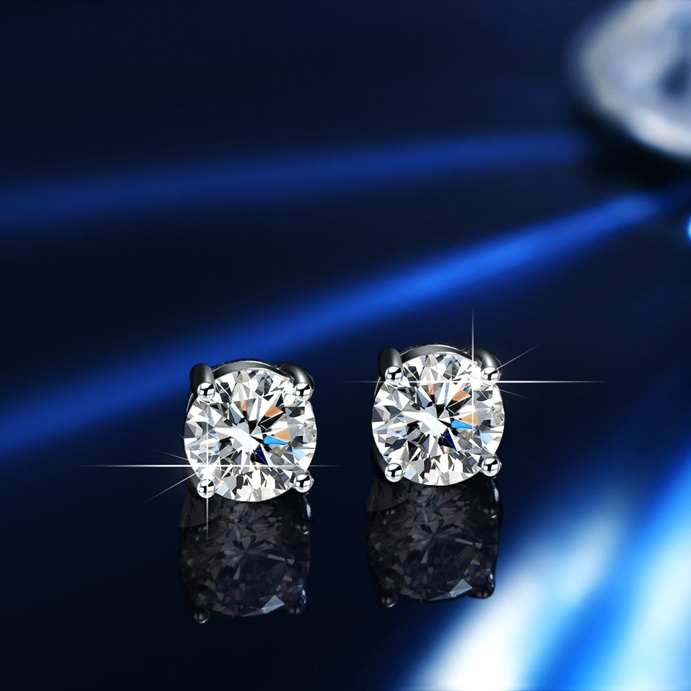 Pendientes de moissanita con incrustaciones de cuatro puntas de plata de ley S925