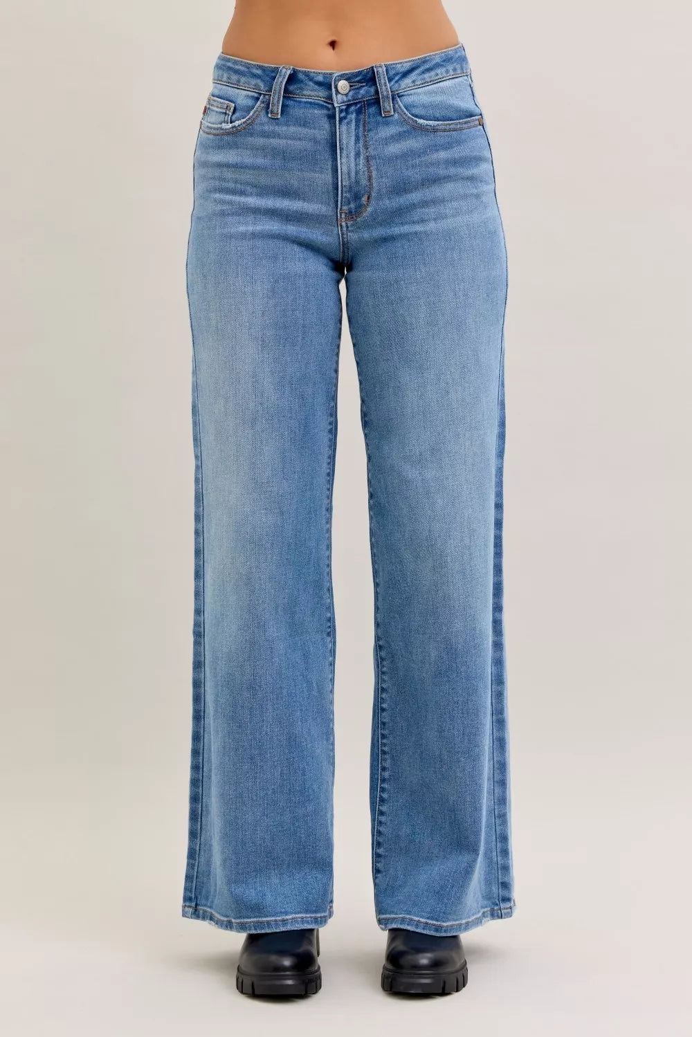 Pantalones vaqueros de pierna ancha Judy Blue Retro de tiro medio
