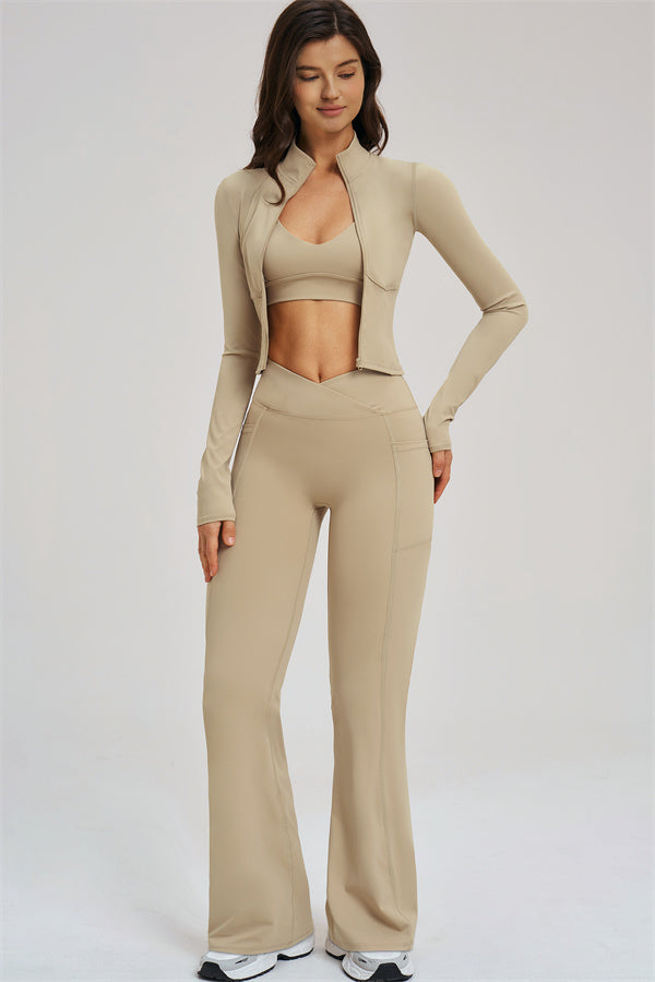 El conjunto de 3 piezas Sizzle Zip Jacket Sports Bra Flared Leggings
