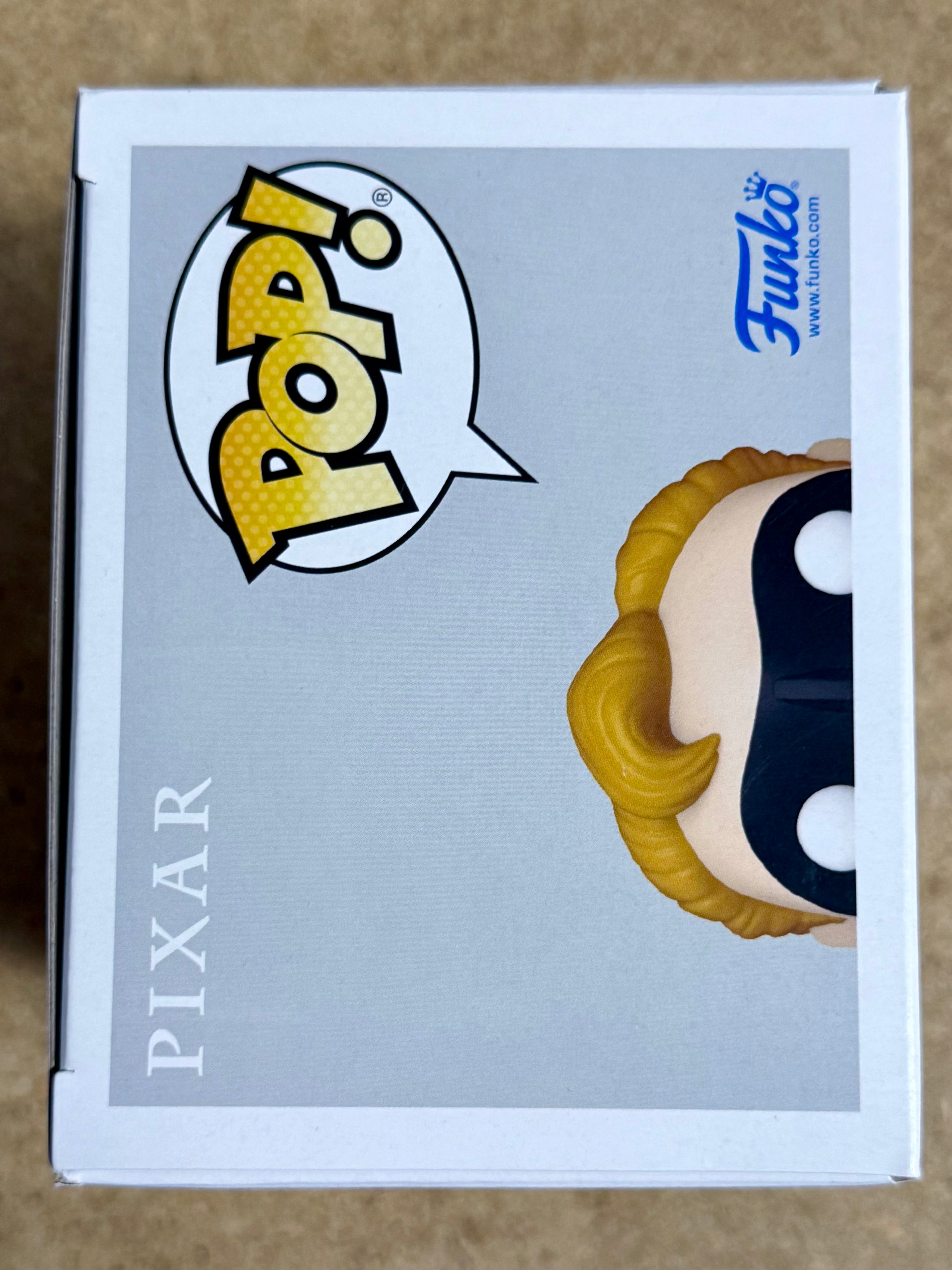 Craig T. Nelson firmó Funko Pop! #1509 de Mr. Increíble de Disney con COA de JSA