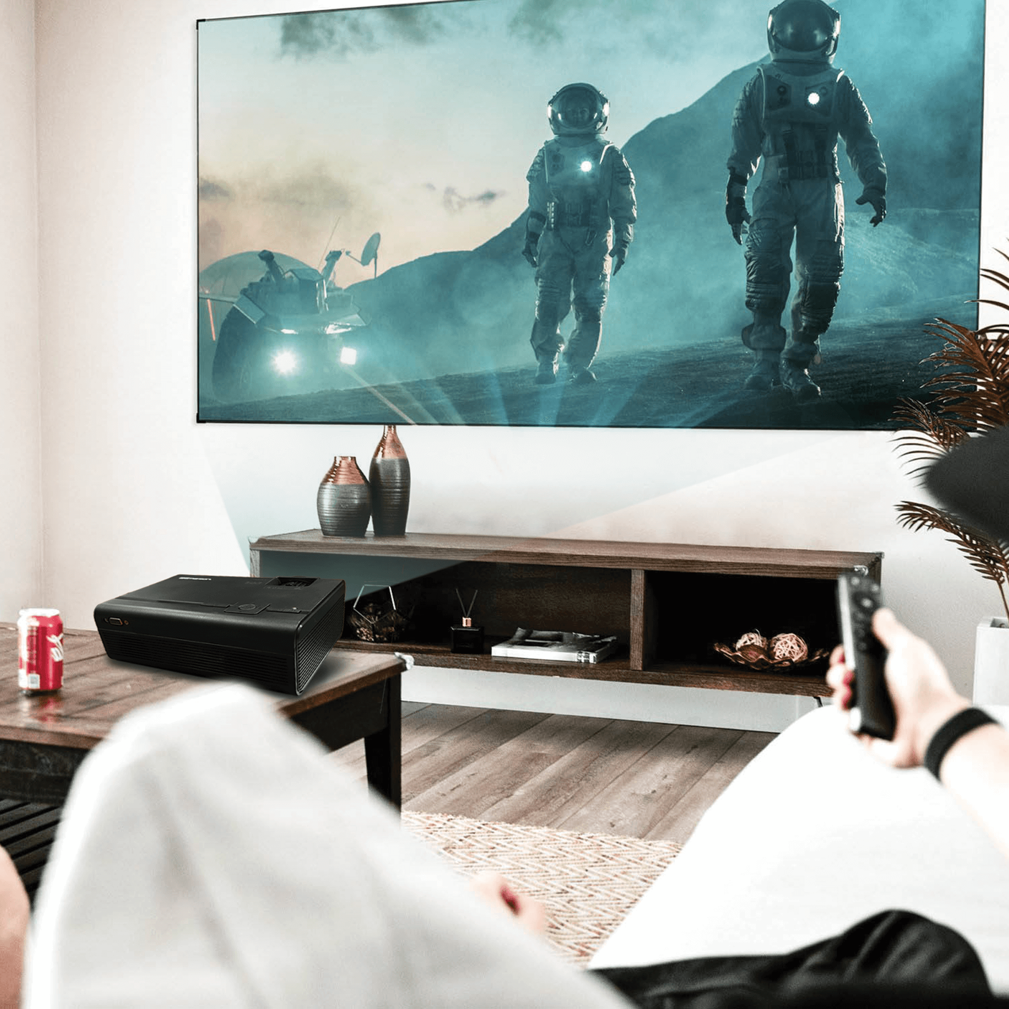 Proyector LCD de cine en casa Emerson de 150" con altavoz integrado