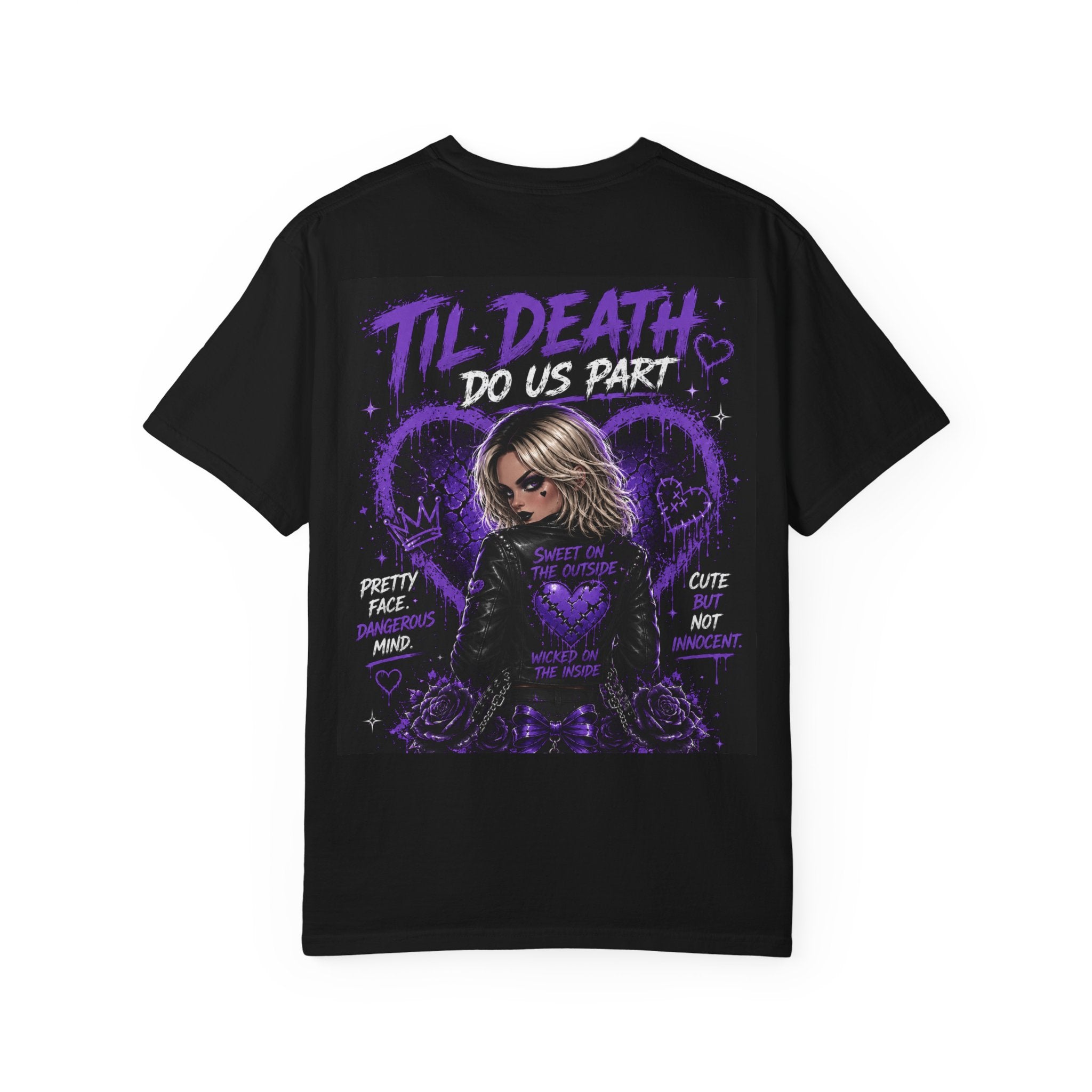 Camiseta Gráfica — "Pretty Dangerous / 'Hasta que la muerte nos separe' Chica Gótica Linda pero Maldita