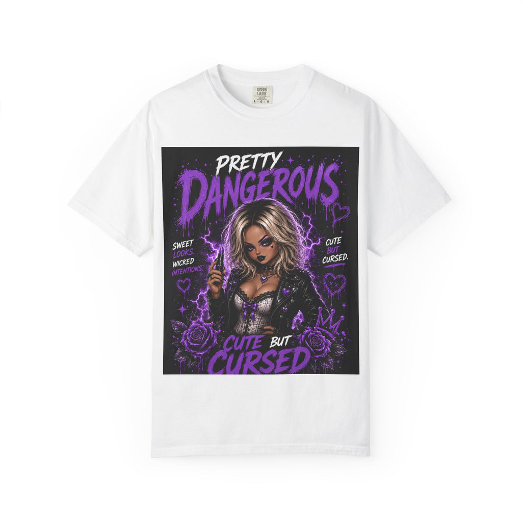Camiseta Gráfica — "Pretty Dangerous / 'Hasta que la muerte nos separe' Chica Gótica Linda pero Maldita
