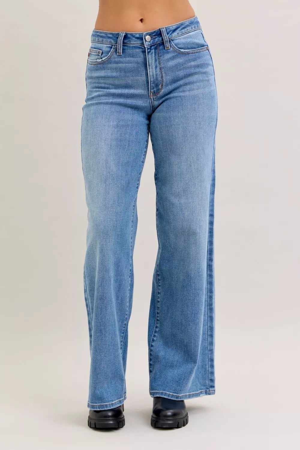 Pantalones vaqueros de pierna ancha Judy Blue Retro de tiro medio