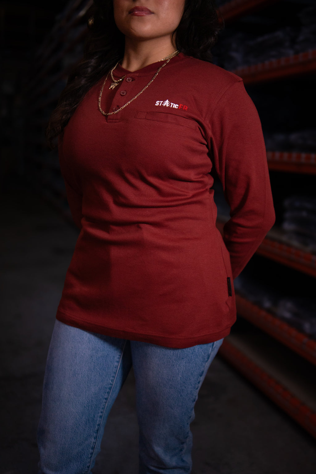 Henley FR de 3 botones para mujer - Rojo vino