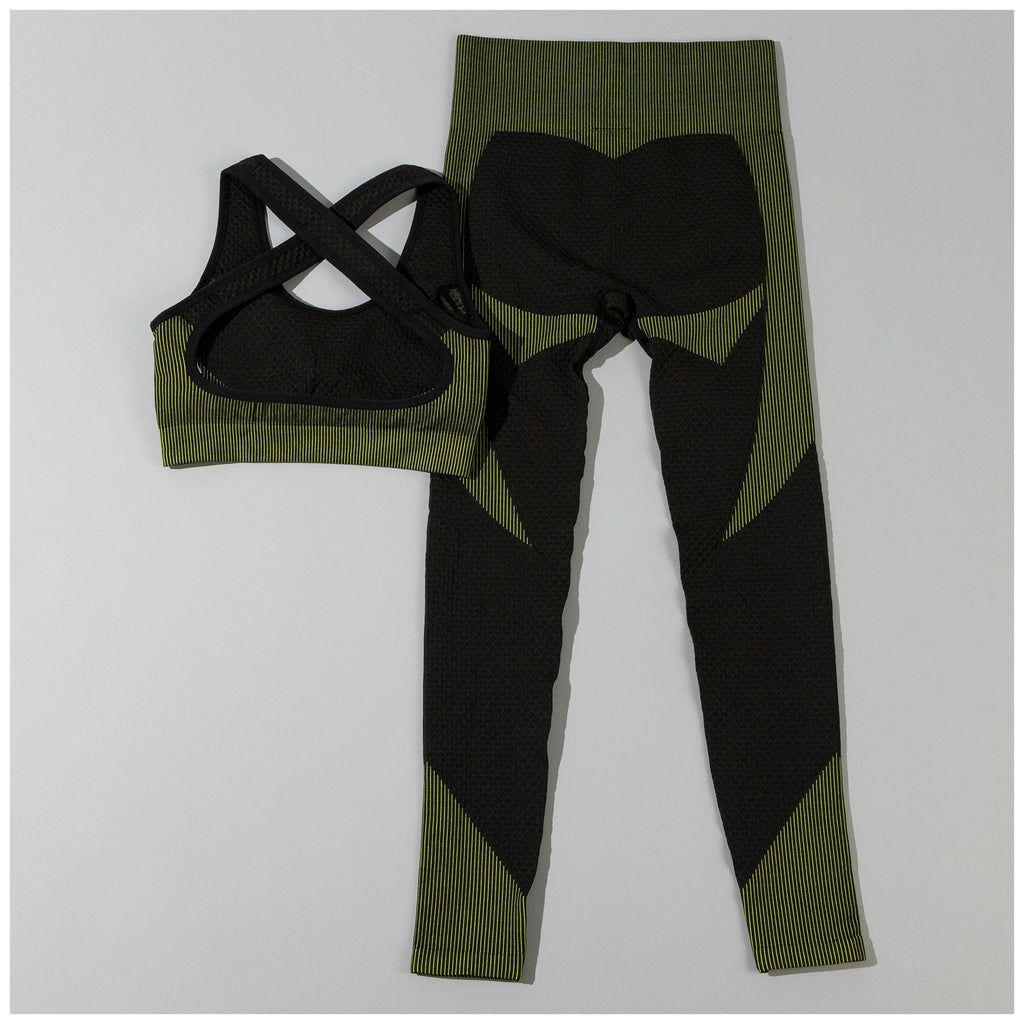 Conjunto de leggings texturizados y sujetador deportivo