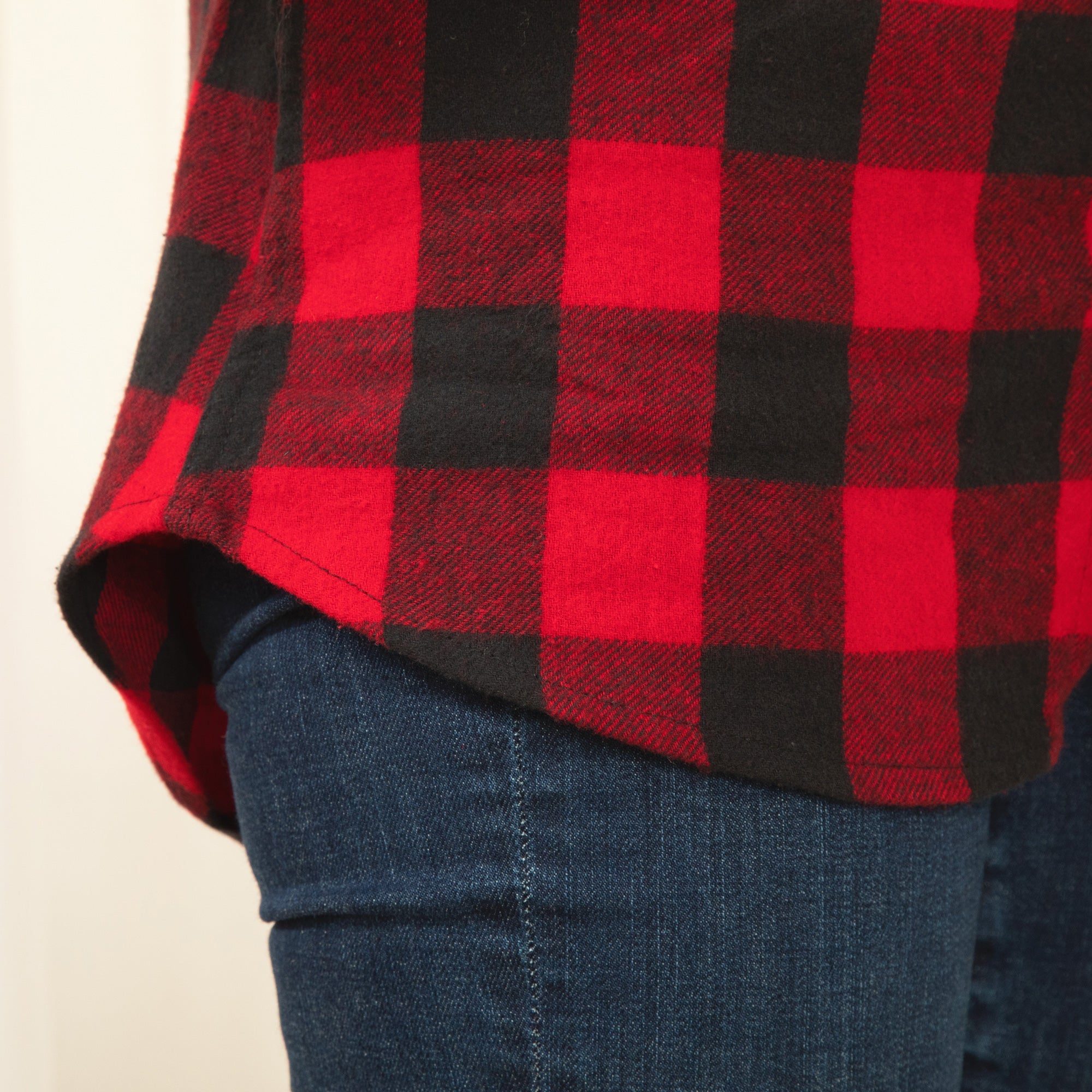 Camisa de Franela con Silueta de Mascota