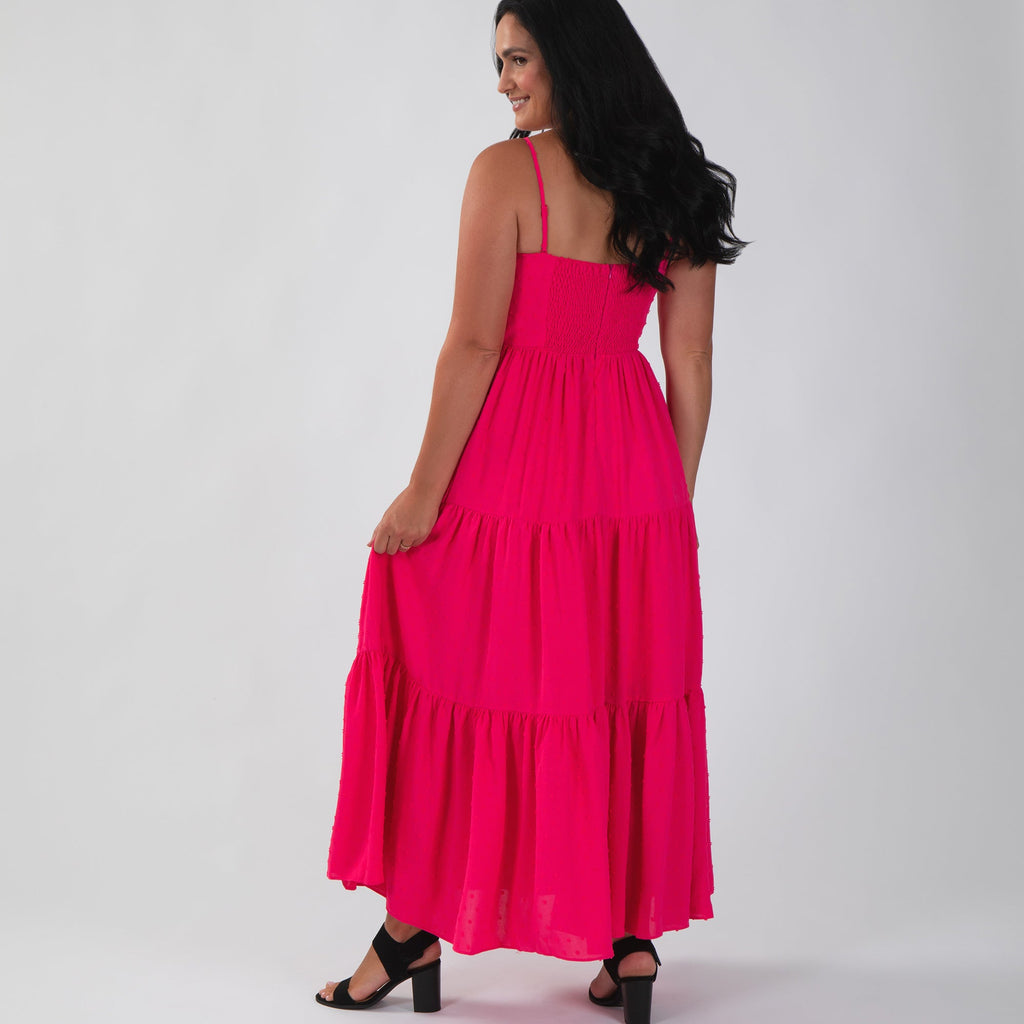 Vestido largo con lazo y abertura en el escote