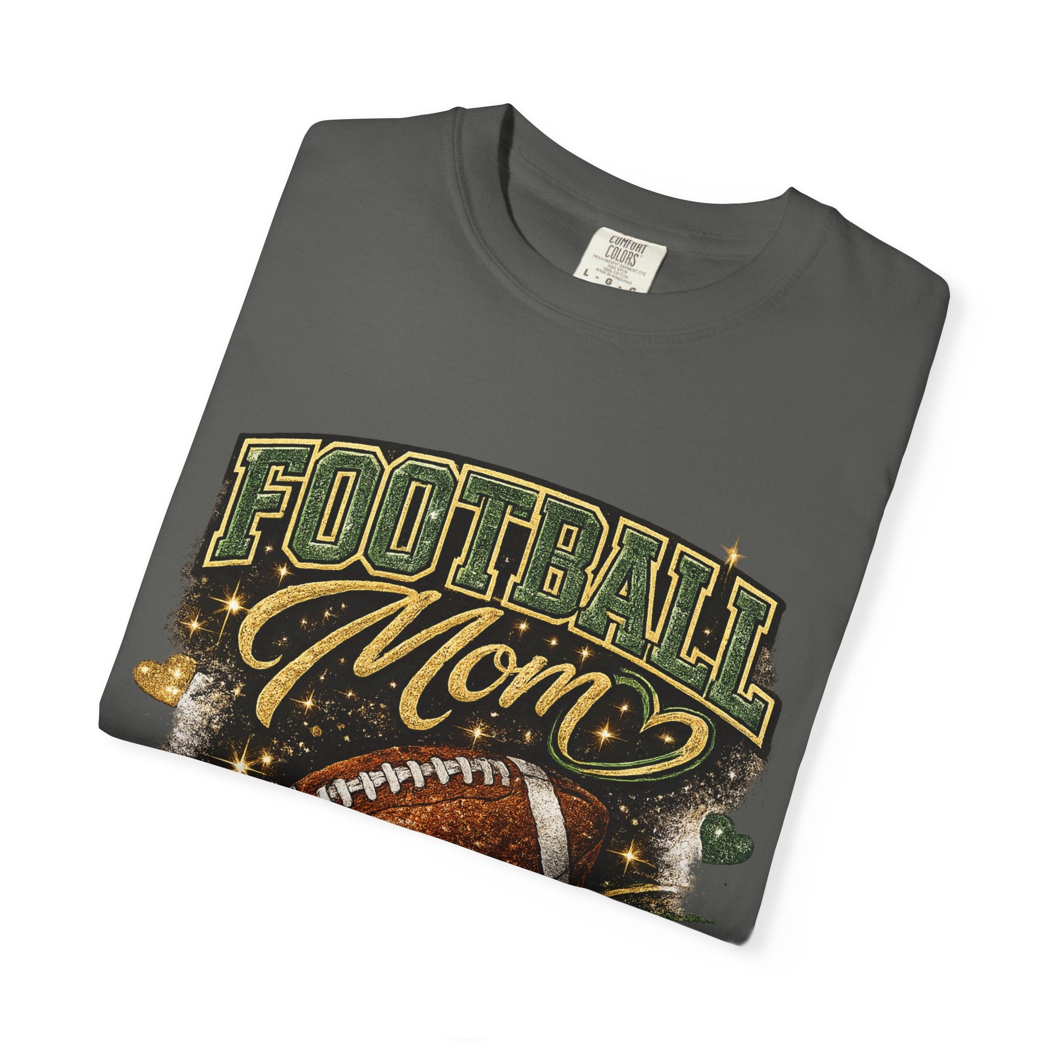 Camiseta de mamá de fútbol — Regalo de mamá de fútbol ruidosa, orgullosa y dedicada