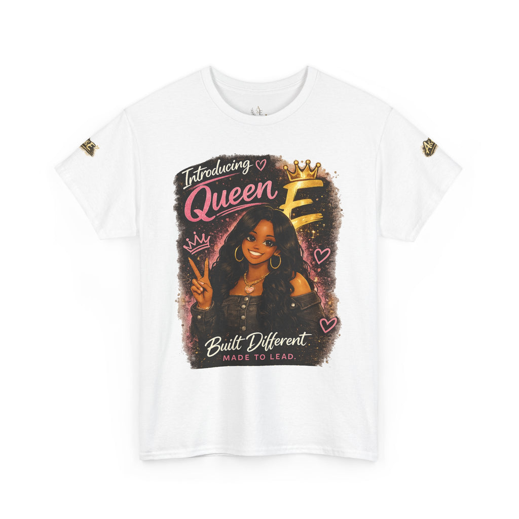 Camiseta — Camiseta gráfica afrocéntrica "Introducing Queen E" — Hecha diferente, Buenas vibraciones