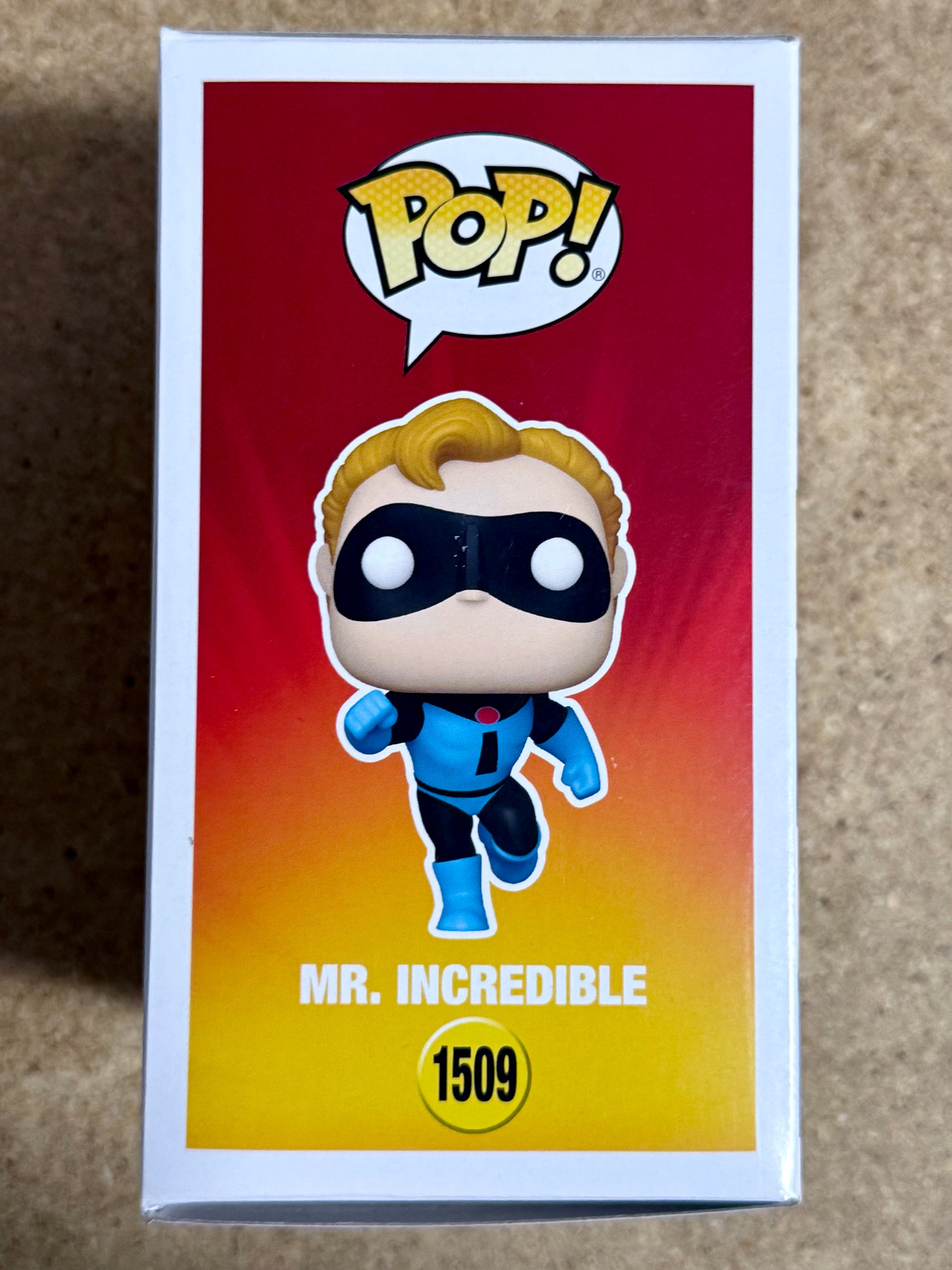 Craig T. Nelson firmó Funko Pop! #1509 de Mr. Increíble de Disney con COA de JSA