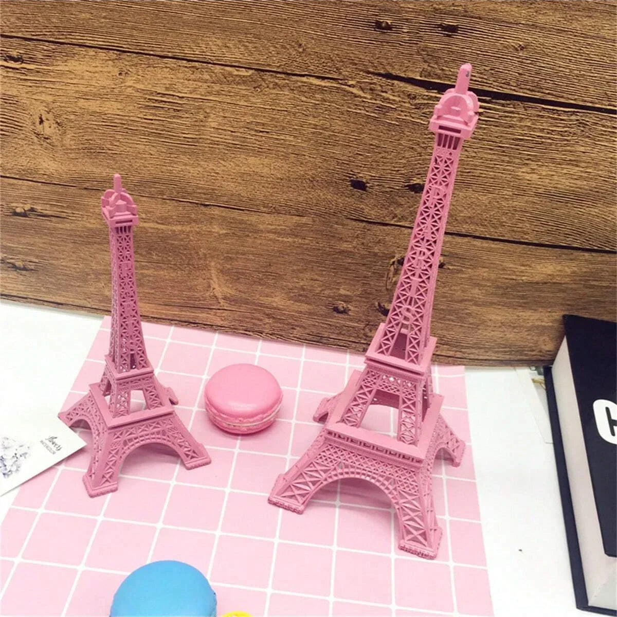 1pc Eiffel Tower Iron Model Art Pink Home Office Decor French-Inspired Gift for Valentine's Day Anniversaries Party Favor