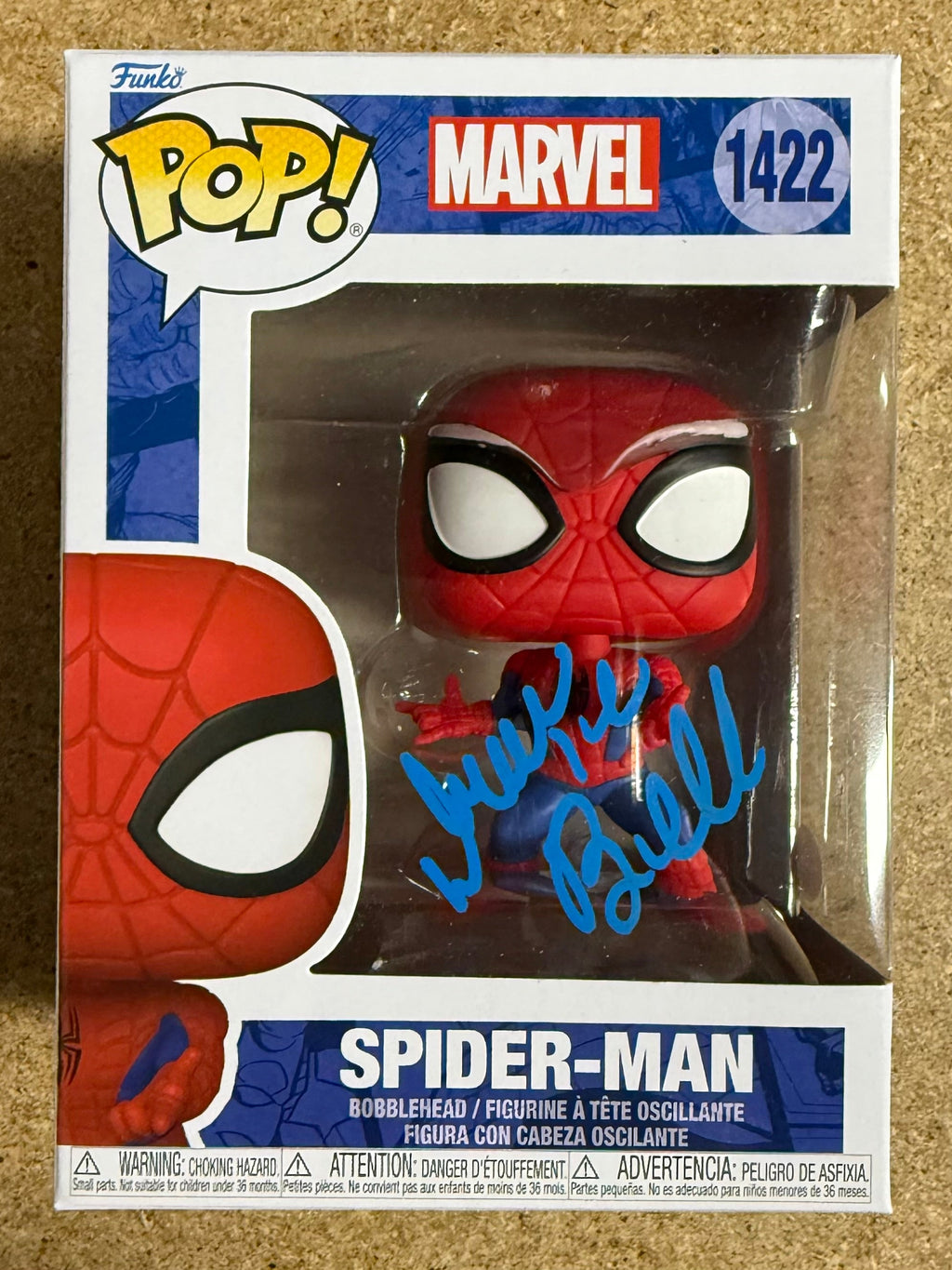 Drake Bell firmó el Funko Pop! #1422 de Spider-Man de Marvel Comics con COA de JSA