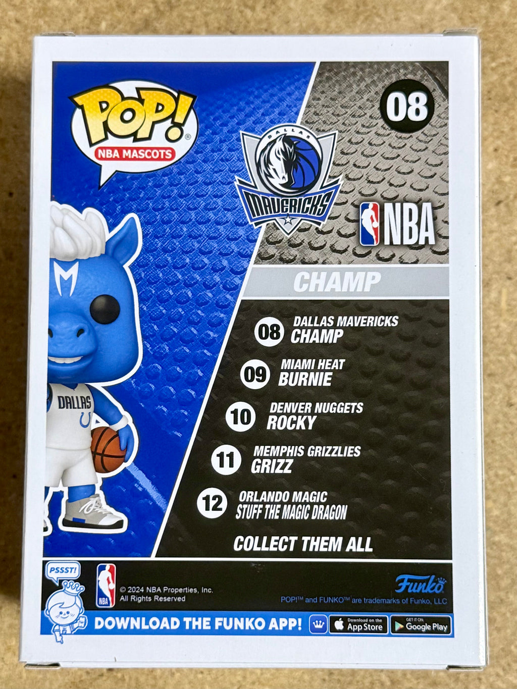 ¡Mark Cuban firmó el Funko Pop! #08 de la mascota Champ de los Dallas Mavericks de la NBA, con COA de JSA!