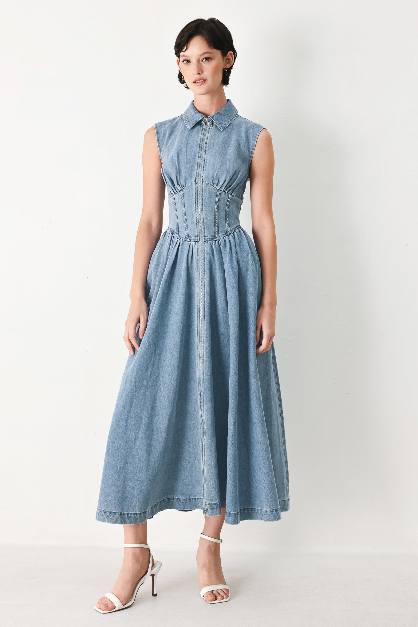 VESTIDO MIDI VAQUERO DE PASEO DOMINICAL