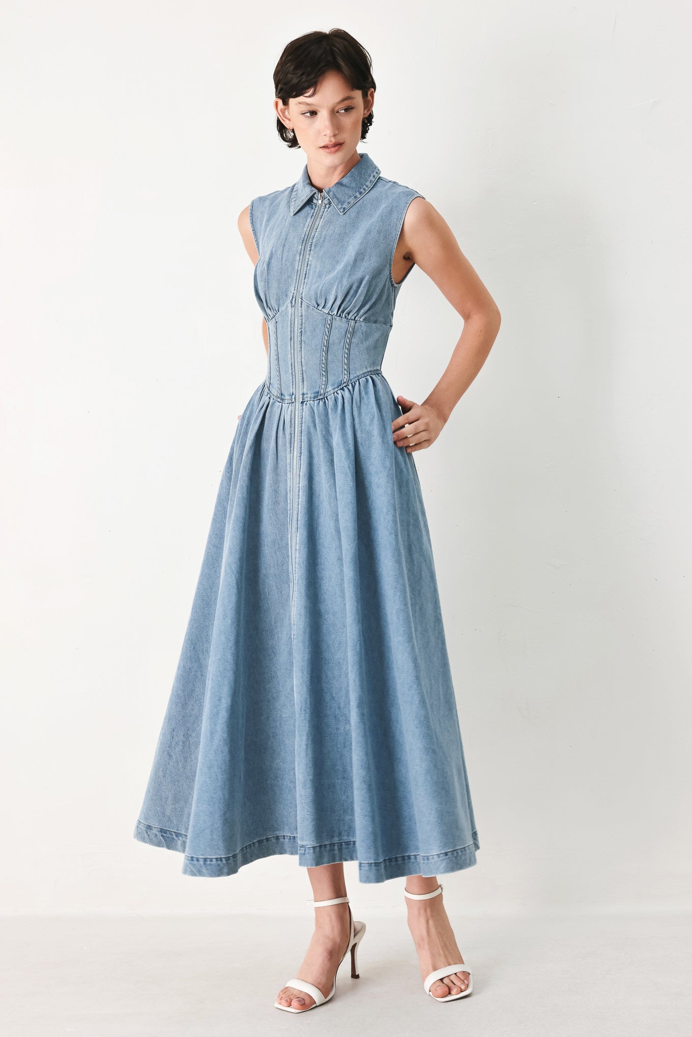 VESTIDO MIDI VAQUERO DE PASEO DOMINICAL