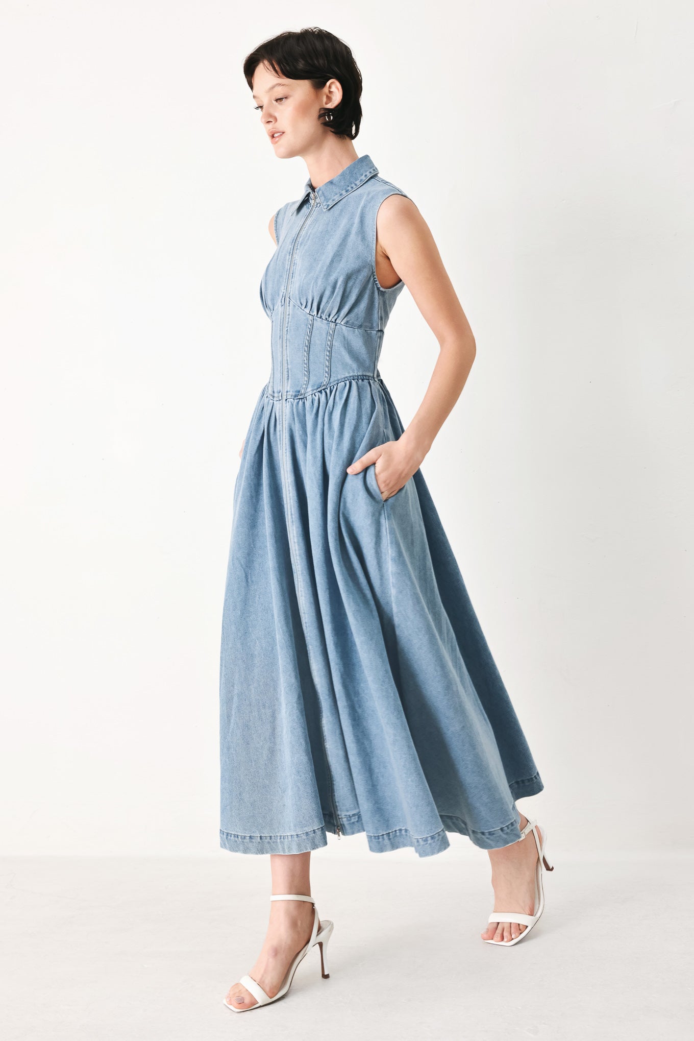 VESTIDO MIDI VAQUERO DE PASEO DOMINICAL