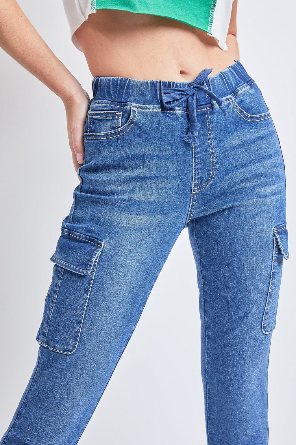 Vaqueros cargo pitillo para mujer