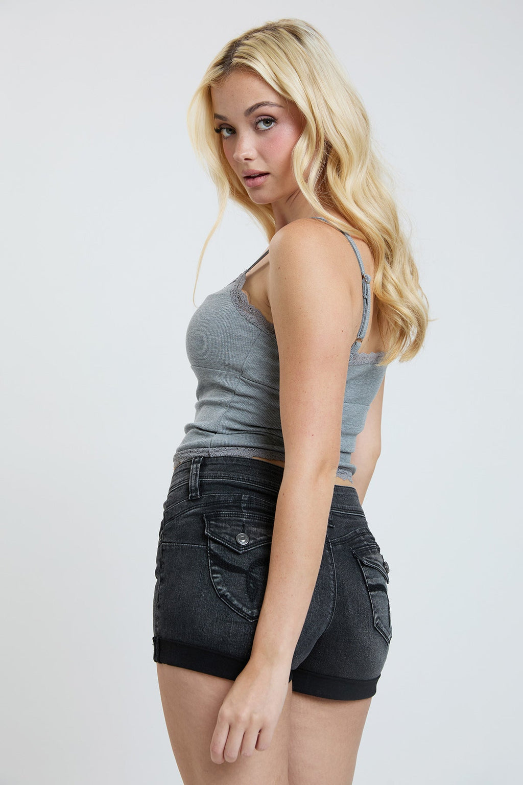 Pantalones Cortos Vaqueros con Dobladillo WannaBettaButt para Mujer
