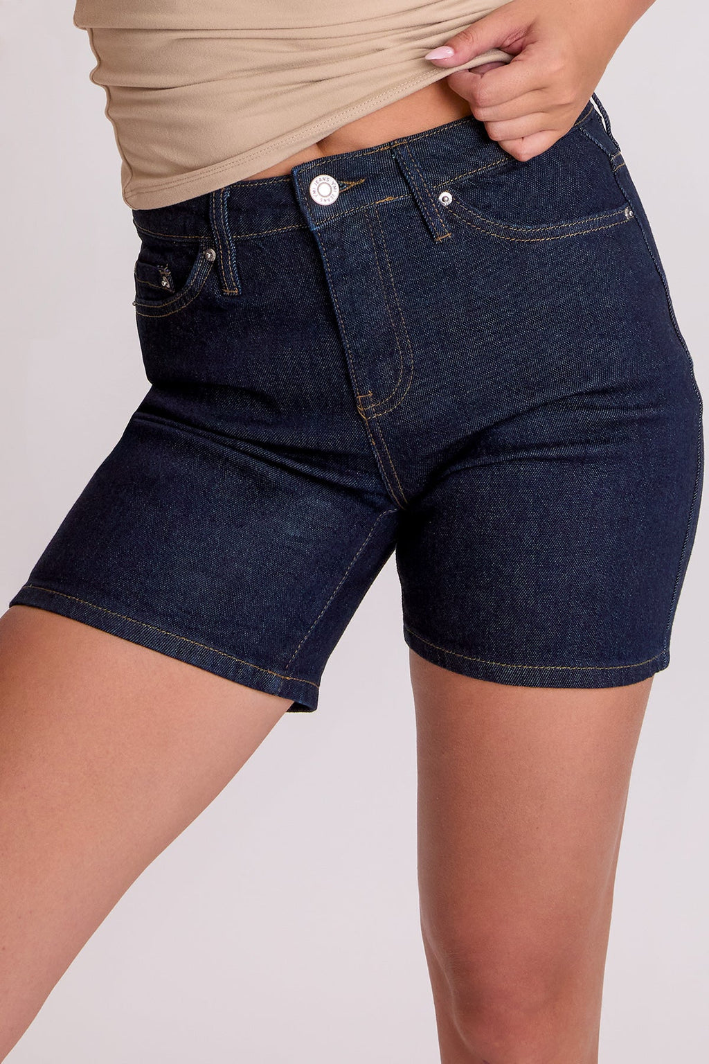 Pantalones cortos de mezclilla largos de tiro alto de lujo para mujer