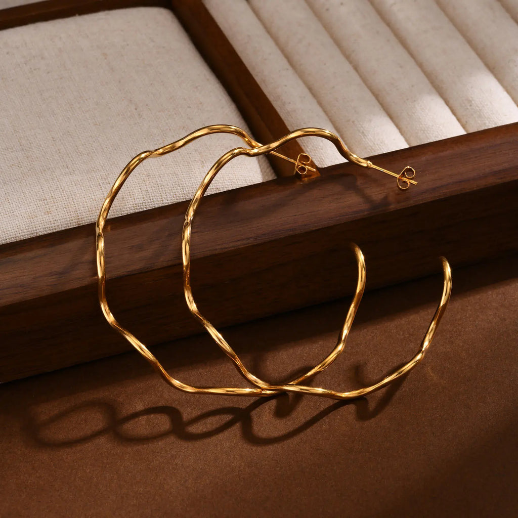 Pendientes de aro abiertos para mujer, pendientes grandes minimalistas bañados en oro de 18 quilates, aros grandes con forma de onda, joyería de acero inoxidable
