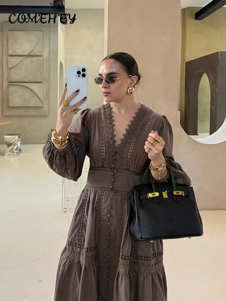 Elegante vestido de encaje calado, patchwork, para mujer, color sólido, cuello en V, manga larga farol, vestidos holgados, vacaciones de primavera 2025, túnicas para dama