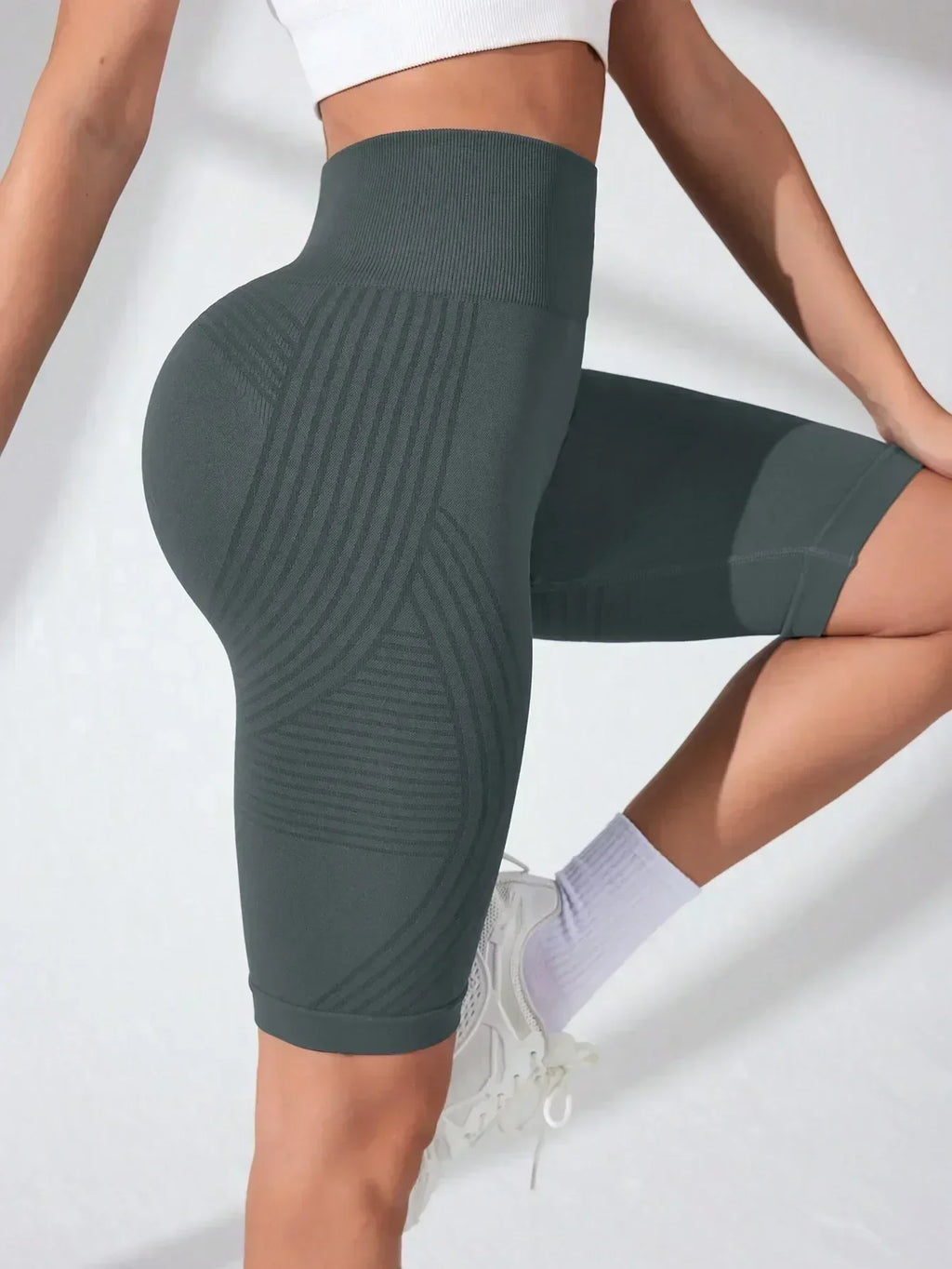 Pantalones cortos de yoga sin costuras para mujer, de cintura alta, a rayas, ajustados, pantalones cortos sexy para levantar glúteos, para gimnasio, de entrenamiento, de alta elasticidad, tipo capri