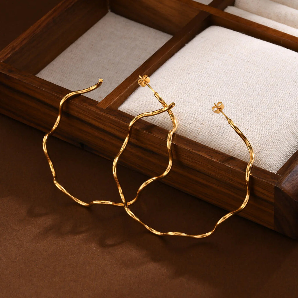 Pendientes de aro abiertos para mujer, pendientes grandes minimalistas bañados en oro de 18 quilates, aros grandes con forma de onda, joyería de acero inoxidable