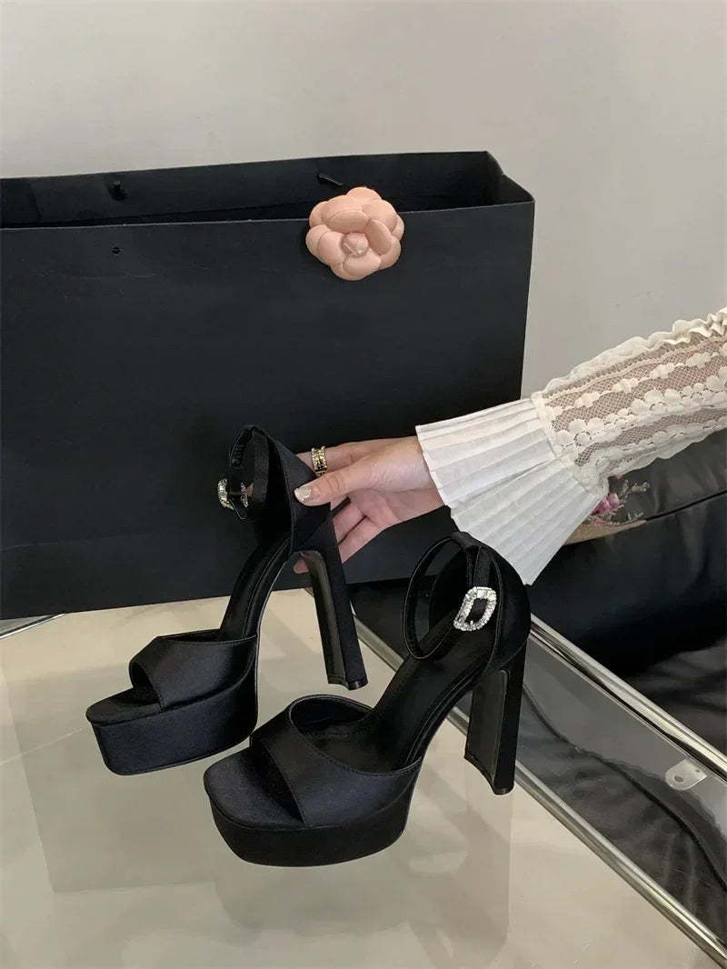 Sandalias de tacón alto negras con plataforma Liyke estilo pasarela para mujer, de seda cómoda, puntera cuadrada, correa con hebilla, zapatos de fiesta de vestir para mujer, talla 40