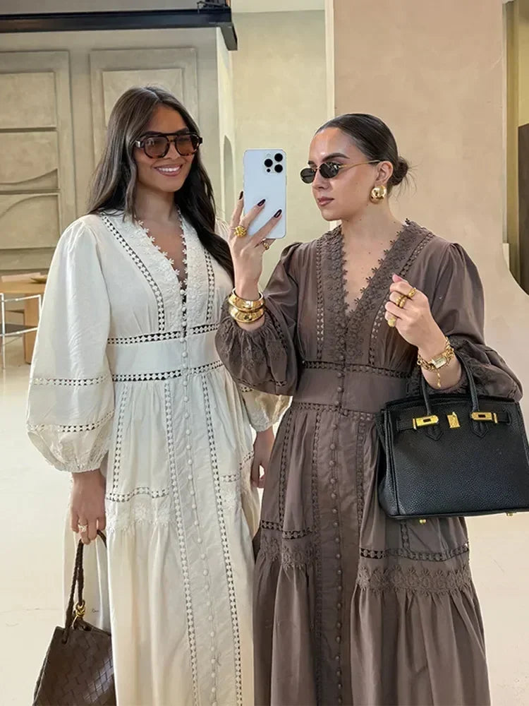 Elegante vestido de encaje calado, patchwork, para mujer, color sólido, cuello en V, manga larga farol, vestidos holgados, vacaciones de primavera 2025, túnicas para dama
