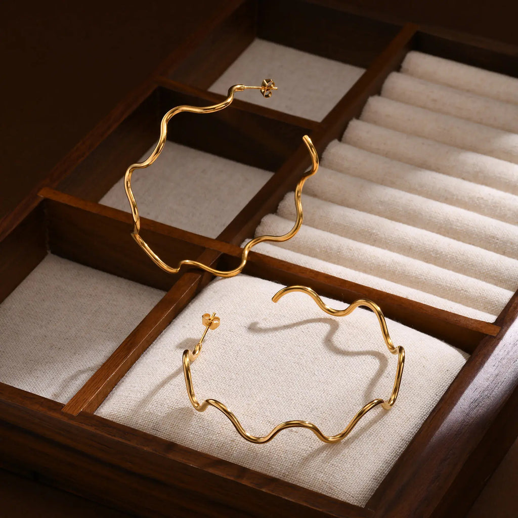 Pendientes de aro abiertos para mujer, pendientes grandes minimalistas bañados en oro de 18 quilates, aros grandes con forma de onda, joyería de acero inoxidable