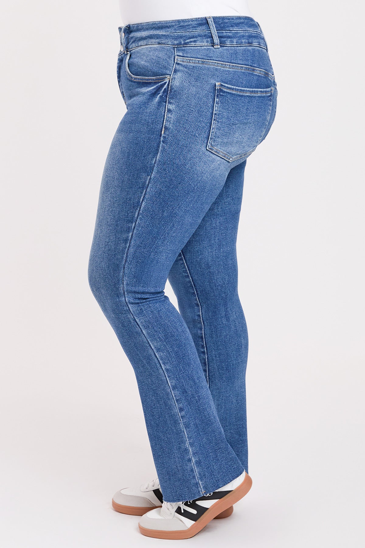 Vaqueros bootcut de tiro alto elástico prémium para mujer