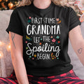 CAMISETA DE ABUELA PRIMERIZA – REGALO PERFECTO PARA NUEVAS ABUELAS - NGHL00 (SKU8-GRA00)