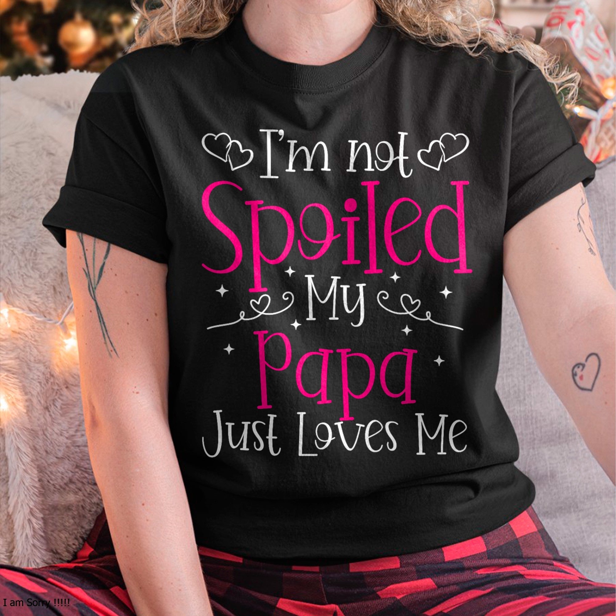 No estoy mimada, mi papá simplemente me ama, camiseta divertida para niñas - Regalo para hija de papá - Sudadera con capucha NGHL00 (SKU-T1410DD-A12)