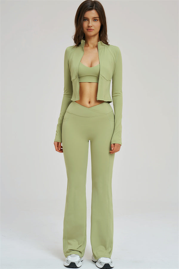 El conjunto de 3 piezas Sizzle Zip Jacket Sports Bra Flared Leggings