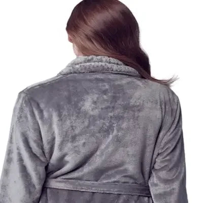 Bata de baño ultrasuave de felpa para mujer