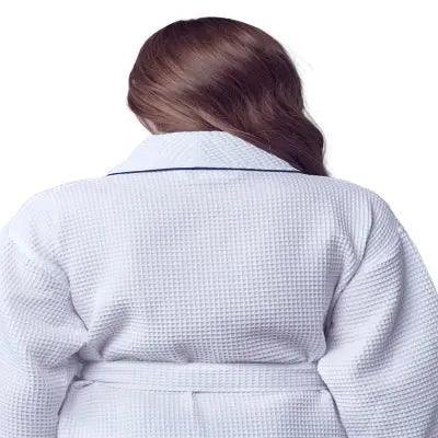 Bata de mujer de tejido gofre con ribetes – Comodidad ligera estilo spa