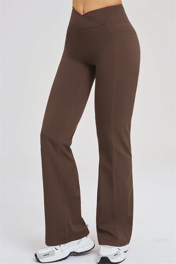 El conjunto de 3 piezas Sizzle Zip Jacket Sports Bra Flared Leggings